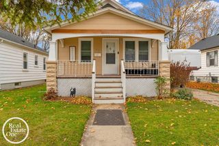 1413 14th St, Port Huron, MI 48060