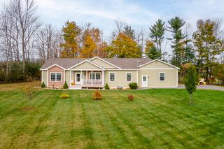 9 Olins Way, Hermon, ME 04401