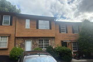 1215 Crest Brook Dr, Knoxville, TN 37923
