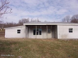210 Hilltop Road, Petersburg, NY 12138