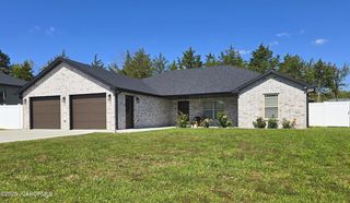 5518 Thornridge Dr, Jefferson City, MO 65109