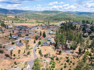 1820 Amore Ln, Paradise, CA 95969