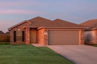 613 E  16th St, Wolfforth, TX 79382