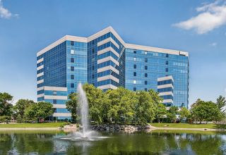 5601 Smetana Dr #101, Minnetonka, MN 55343
