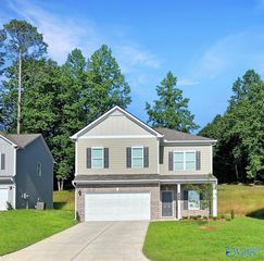 345 Emma Way, New Market, AL 35761