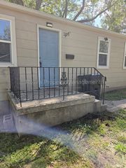 239 N  Glenwood Ave #237, Independence, MO 64053