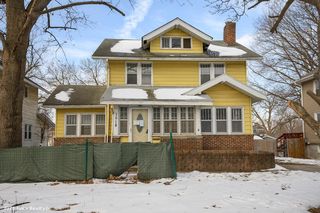 1518 E  9th St, Des Moines, IA 50316