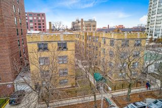3912-28 N  Pine Grove Ave  #3918G, Chicago, IL 60613