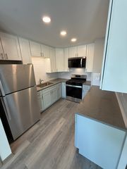 4515 Grove Ave #3, Brookfield, IL 60513