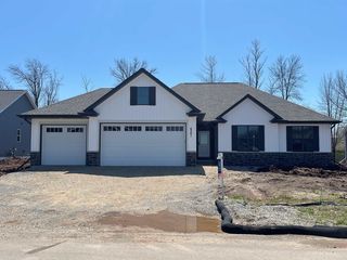 W6561 Ethan Dr, Appleton, WI 54915