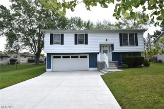 4621 Rush Cir, Youngstown, OH 44512