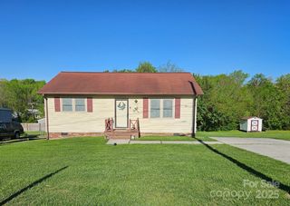 112 Goforth Dr, Thomasville, NC 27360