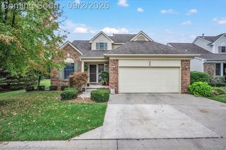 646 Rolling Hills Ln, Lapeer, MI 48446