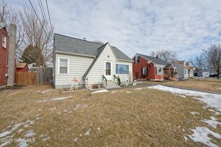 6 Brigadier Street, Albany, NY 12205