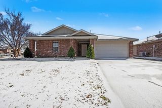 101 Shady Creek Ln, Terrell, TX 75160