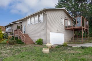 2637 SW Brant St, Newport, OR 97365