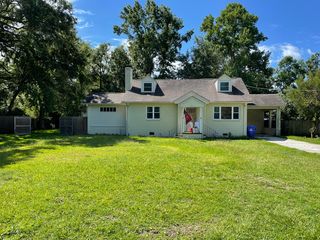 1713 McHenry Ave, Charleston, SC 29412