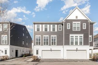 3112 Detweiler Ln, Mechanicsburg, PA 17055