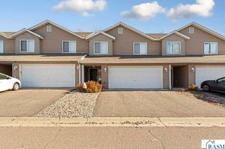 617 Tanager Path, Mankato, MN 56001