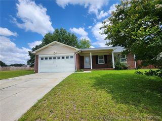 417 Sparrow Dr, Fayetteville, NC 28306