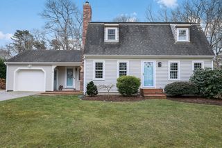 29 Streeter Hill Rd, North Falmouth, MA 02556