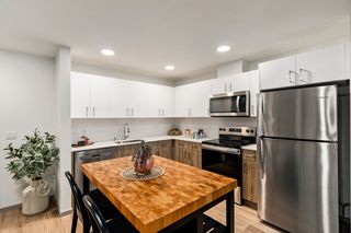 2950 NE 11th St #B703, Renton, WA 98056