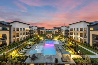 11005 Octave Dr #1310, Zionsville, IN 46077