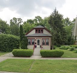 269 N  Benton St, Palatine, IL 60067