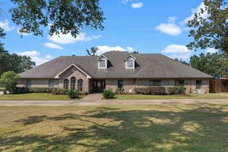 136 County Road 1040, Center, TX 75935