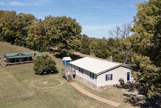 2082 Highway 166 N, Mt Pleasant, TN 38474
