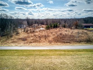 Williams Rd, Diamond, OH 44412