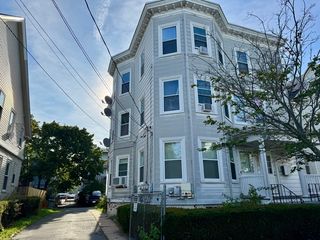 39 Orchard St, Lynn, MA 01905