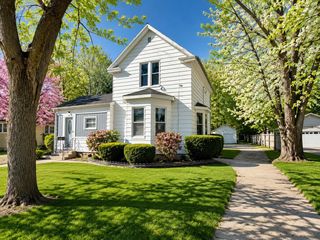 325 N  Wisconsin St, Berlin, WI 54923