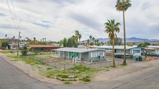 1096 Holly St, Bullhead City, AZ 86442