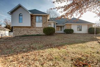 3864 N Franklin Avenue, Springfield, MO 65803