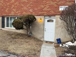 1905 Parr Lake Dr #19E, Newburgh, NY 12550