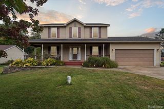 3110 Innsbrook Dr, Owosso, MI 48867