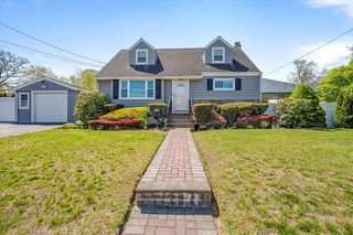 3159 Ellen Terry Drive, Oceanside, NY 11572