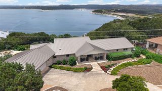 955 Skyline Dr, Canyon Lake, TX 78133