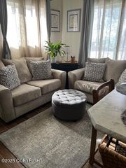 2071 Homestead Rd, Valdez, AK 99686
