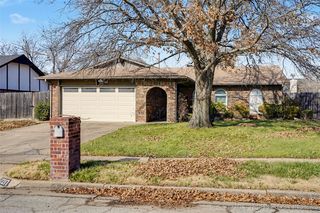 12217 E  38th St, Tulsa, OK 74146