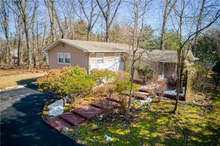 23 Midway Road, Chestnut Ridge, NY 10977