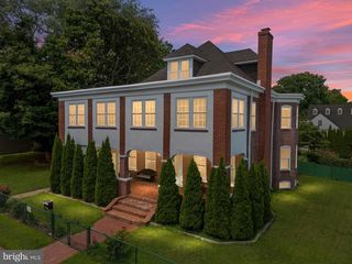 166 E  2nd St, New Castle, DE 19720