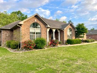506 S  Vancouver Ave, Russellville, AR 72801