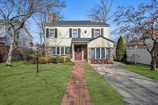 219-05 82nd Ave, Hollis Hills, NY 11427