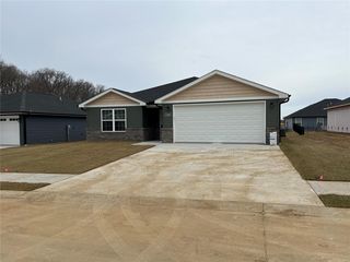 5359 Hubble Cv, Jackson, MO 63755