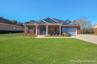 3352 Lake Run Dr, Tallahassee, FL 32309