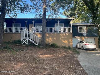 145 Lakeshore Dr S, Ivey, GA 31031