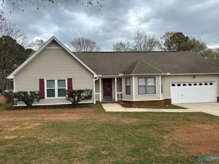 101 Springfield Ln, Madison, AL 35758