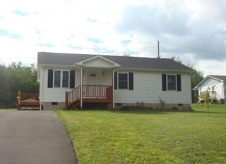 818 13th St, Radford, VA 24141